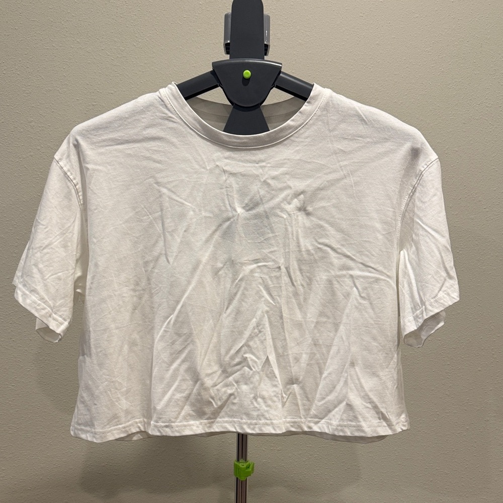 SHEIN White Crop Top